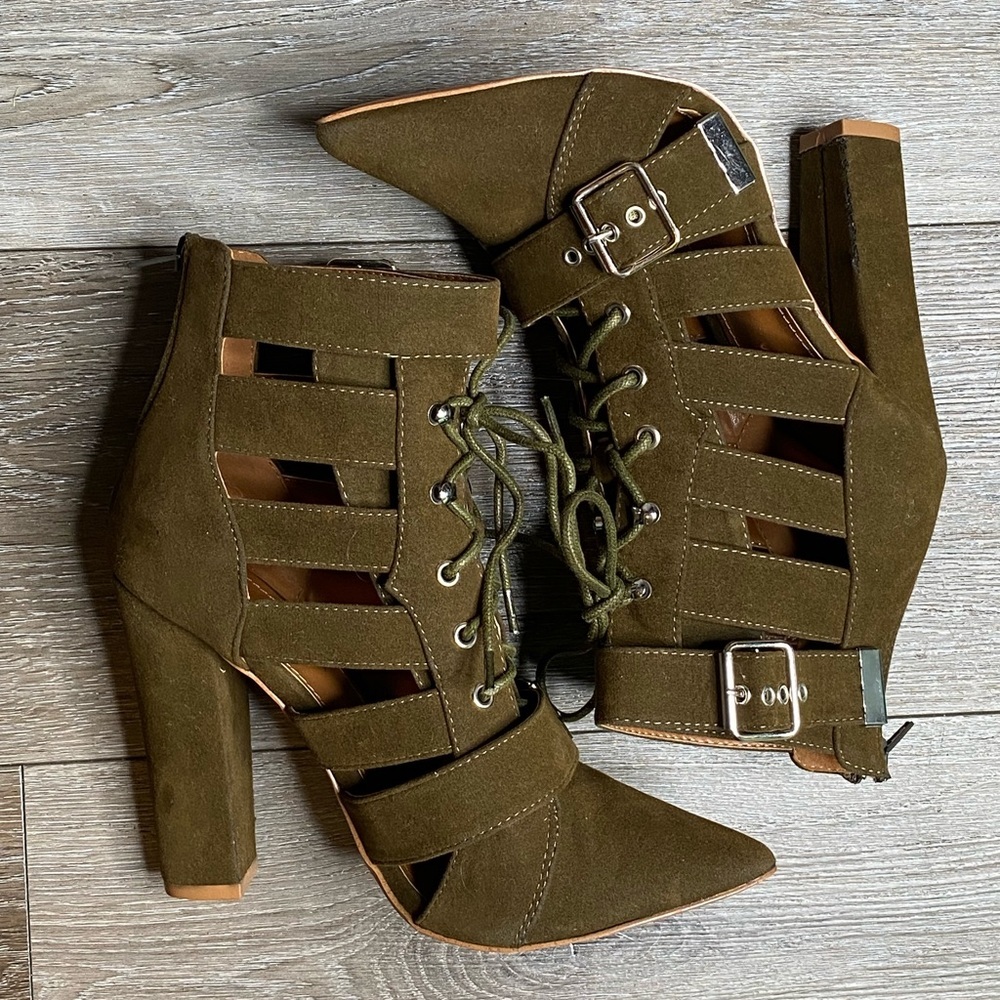 Shoe Republic LA Ankle Booties Olive Green Size 8